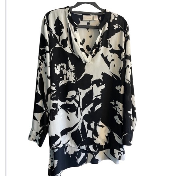 Chico's Tops - Chico's  Shirt Top Sheer Blk White Long Tunic V Neck Asymmetrical Hem M